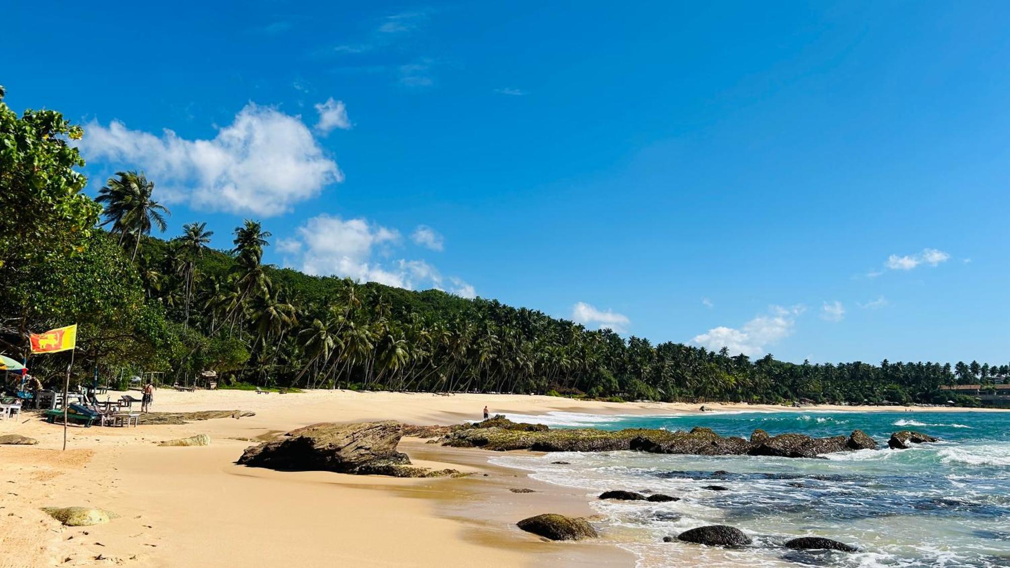 Hotel Shadow Surf Bay Tangalle Esterno foto