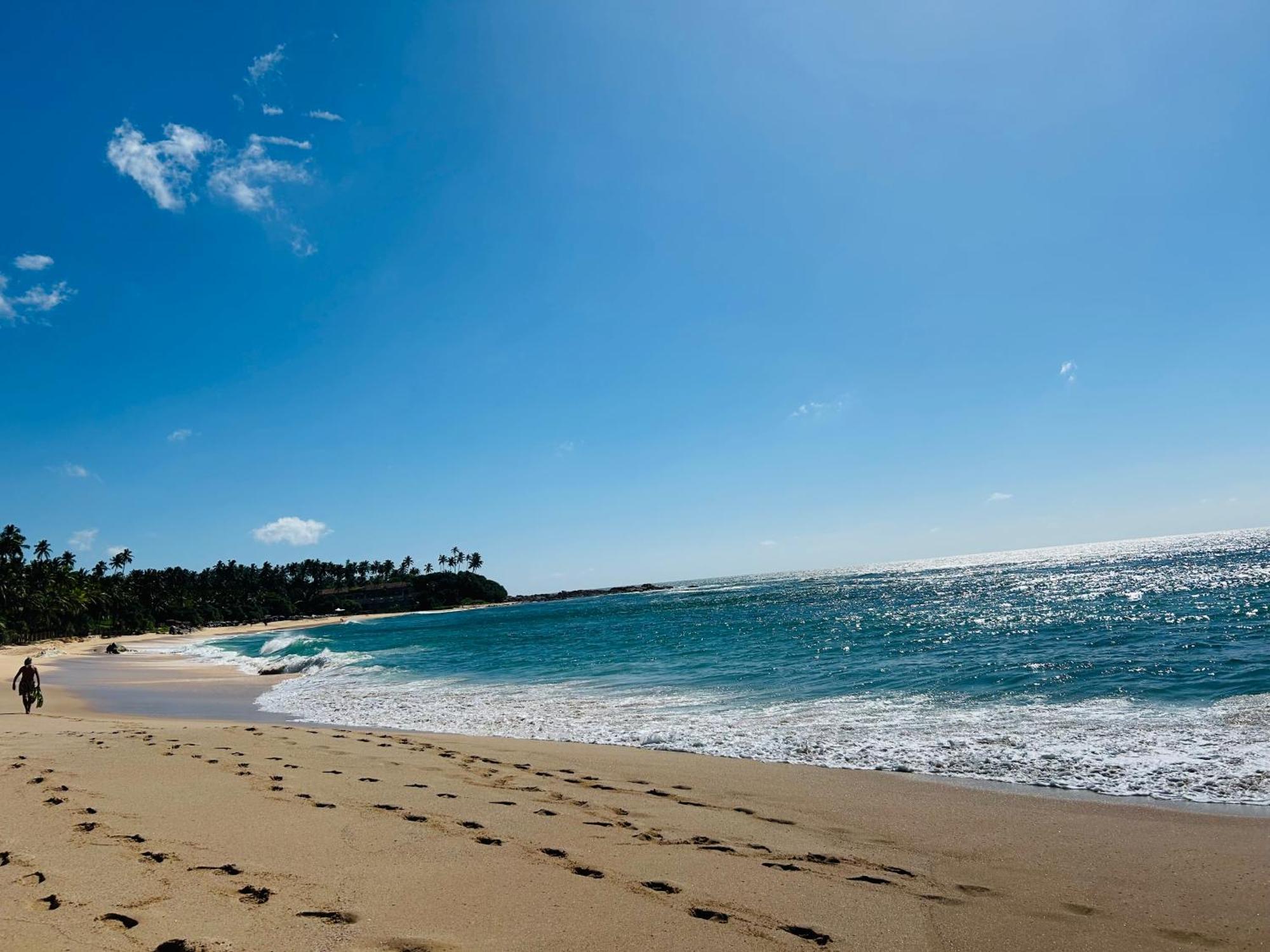 Hotel Shadow Surf Bay Tangalle Esterno foto